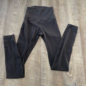 Lululemon align legging, 28inch, size 0. Great condition, barely worn